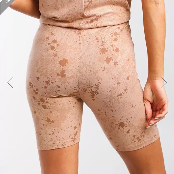 2 Piece Set Oversized Tee Biker Short Splatter Soft Lounge Outfit Gilded Intent - Picture 3 of 12